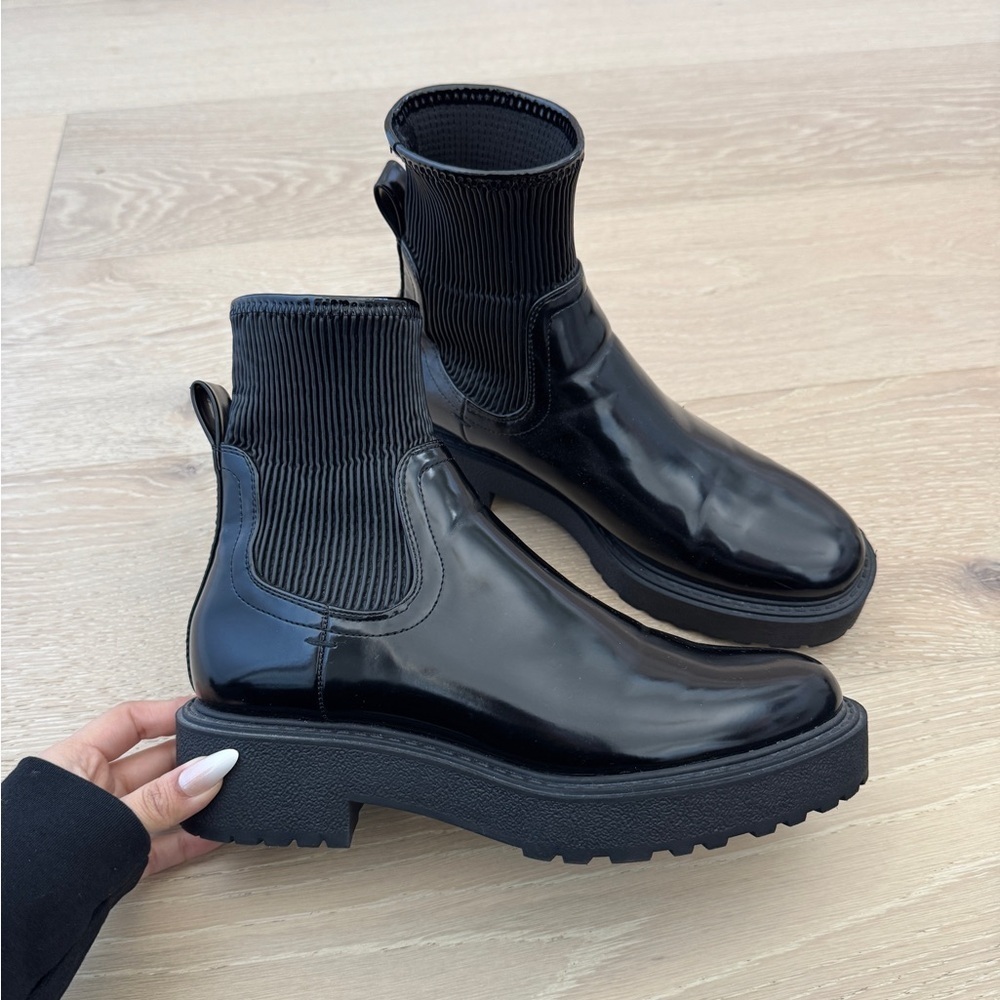 Zara Black Chelsea Boots